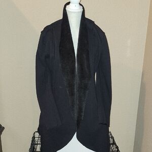 C. OLIVER SZ L WOMENS JACKET LIKE NEW CONDITION WITH A FLEECE LIKE LINING